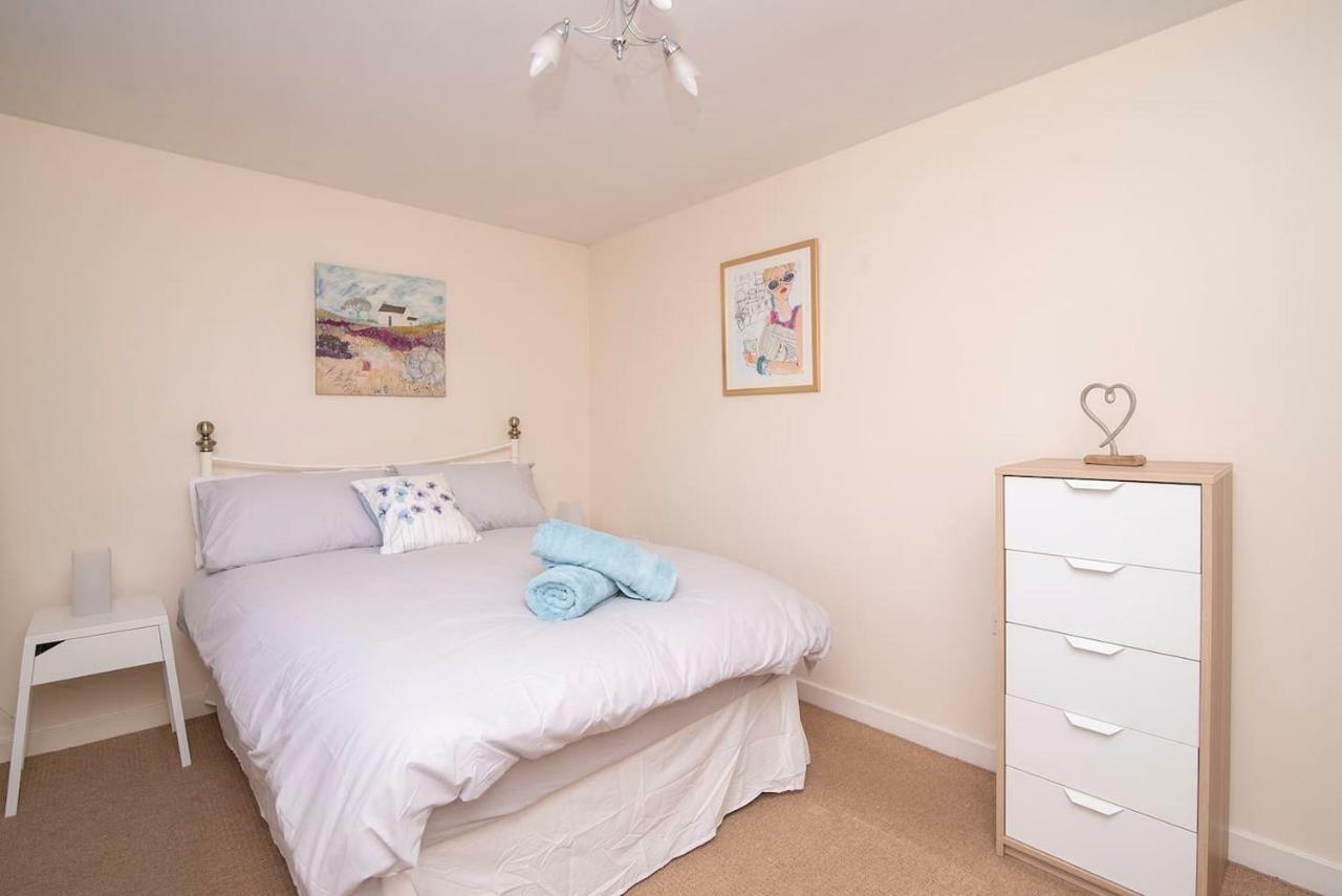 Bright Contemporary Merchant City Flat In Central Location Glasgow Extérieur photo